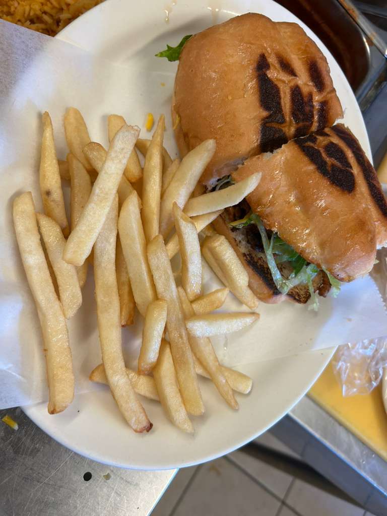 Fresh dish served at Los Gallos de Jalisco